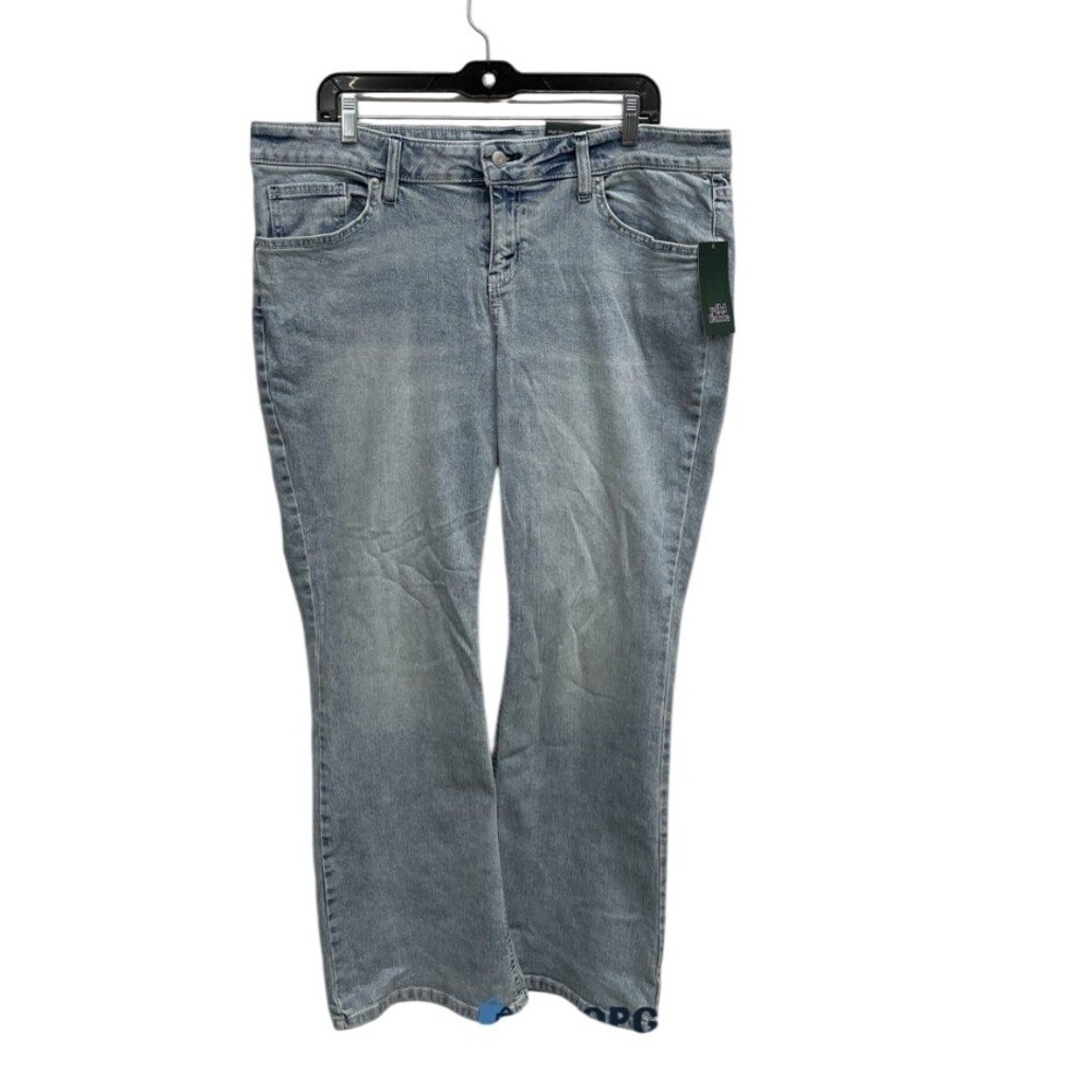Wild Fable Light Wash Blue Low Rise Baby Bootcut Jeans Size 16/31 High Stretch